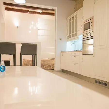 16th-century Building Appartement La Valette