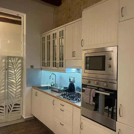 16th-century Building * La Valletta