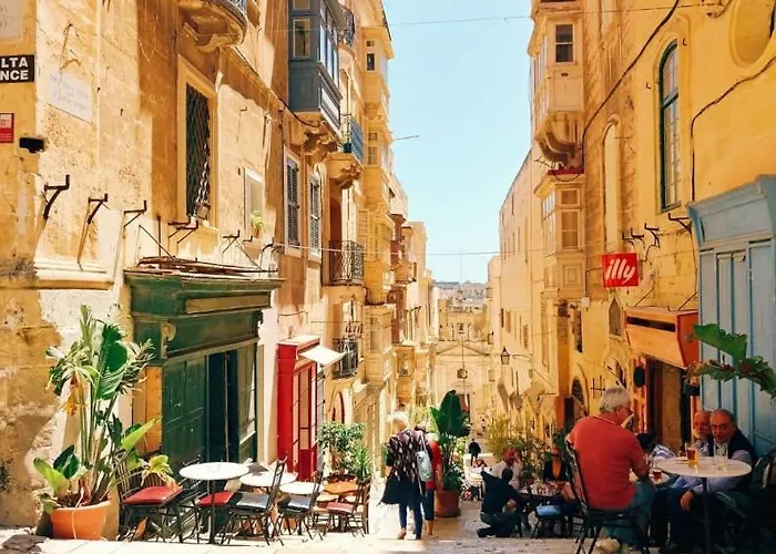 16th-century Building *